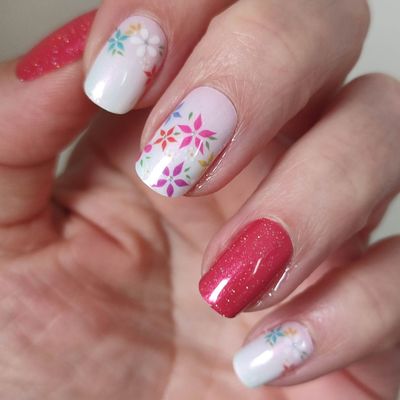 Tiny Flowers, Overlay, transparente 16er-Nagelfolie Magic Nail Wraps Exklusivdesign Tiny Flowers, Overlay, transparente 16er-Nagelfolie Magic Nail Wraps Exklusivdesign