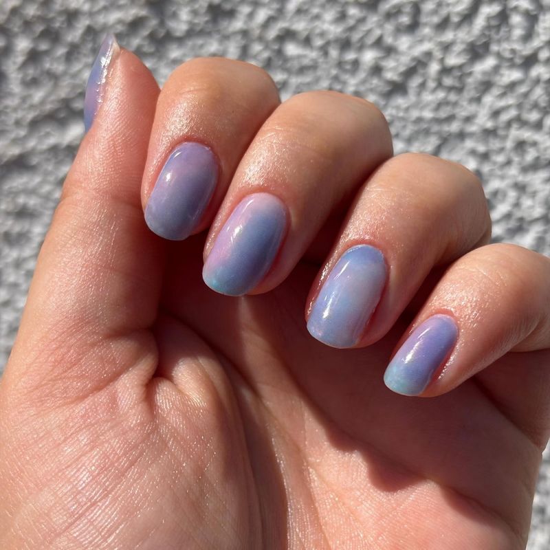 Lila Wolken, leicht semitransparent, 16-er Nagelfolie Magic Nail Wraps Lila Wolken, leicht semitransparent, 16-er Nagelfolie Magic Nail Wraps