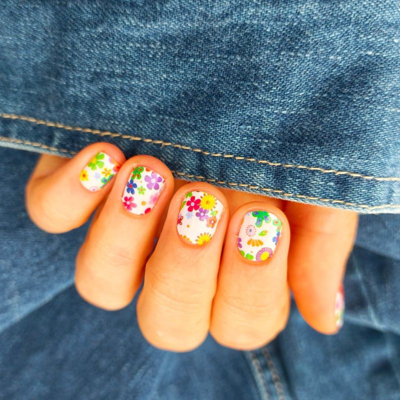 Happy Flowers, 16-er Nagelfolie Magic Nail Wraps Happy Flowers, 16-er Nagelfolie Magic Nail Wraps