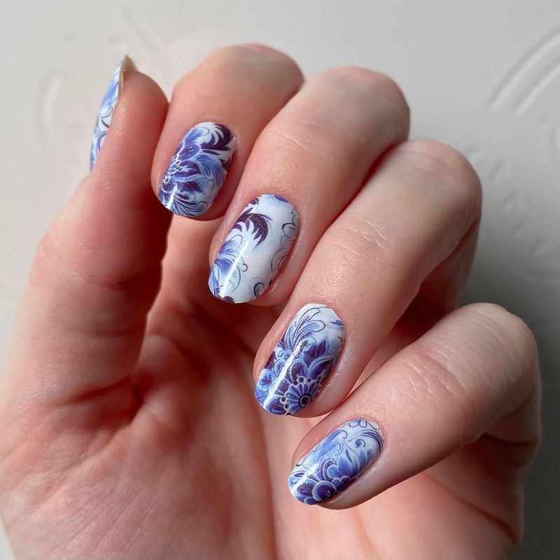 Blue Secret, Mermaid-Finish, 16-er Nagelfolie Magic Nail Wraps Blue Secret, Mermaid-Finish, 16-er Nagelfolie Magic Nail Wraps