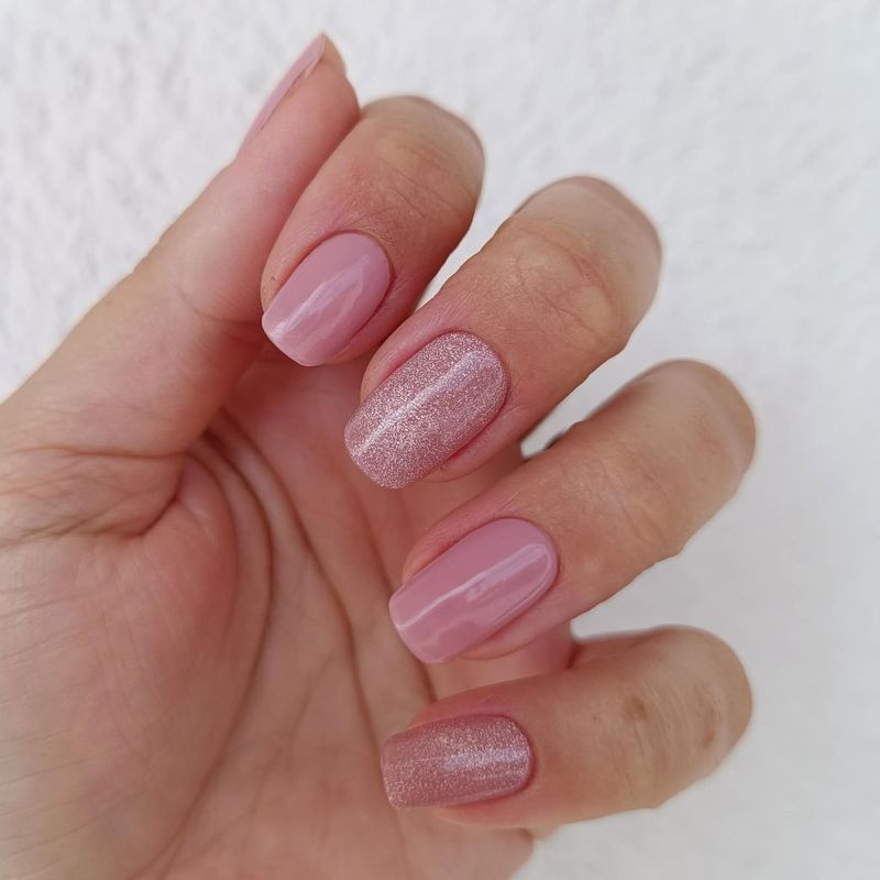 Velvet Rose (teilweise Ultra Cat Eye), UV-Gel-Folie, 20er-Nagelfolie Magic Nail Wraps NG200774 Velvet Rose (teilweise Ultra Cat Eye), UV-Gel-Folie, 20er-Nagelfolie Magic Nail Wraps NG200774