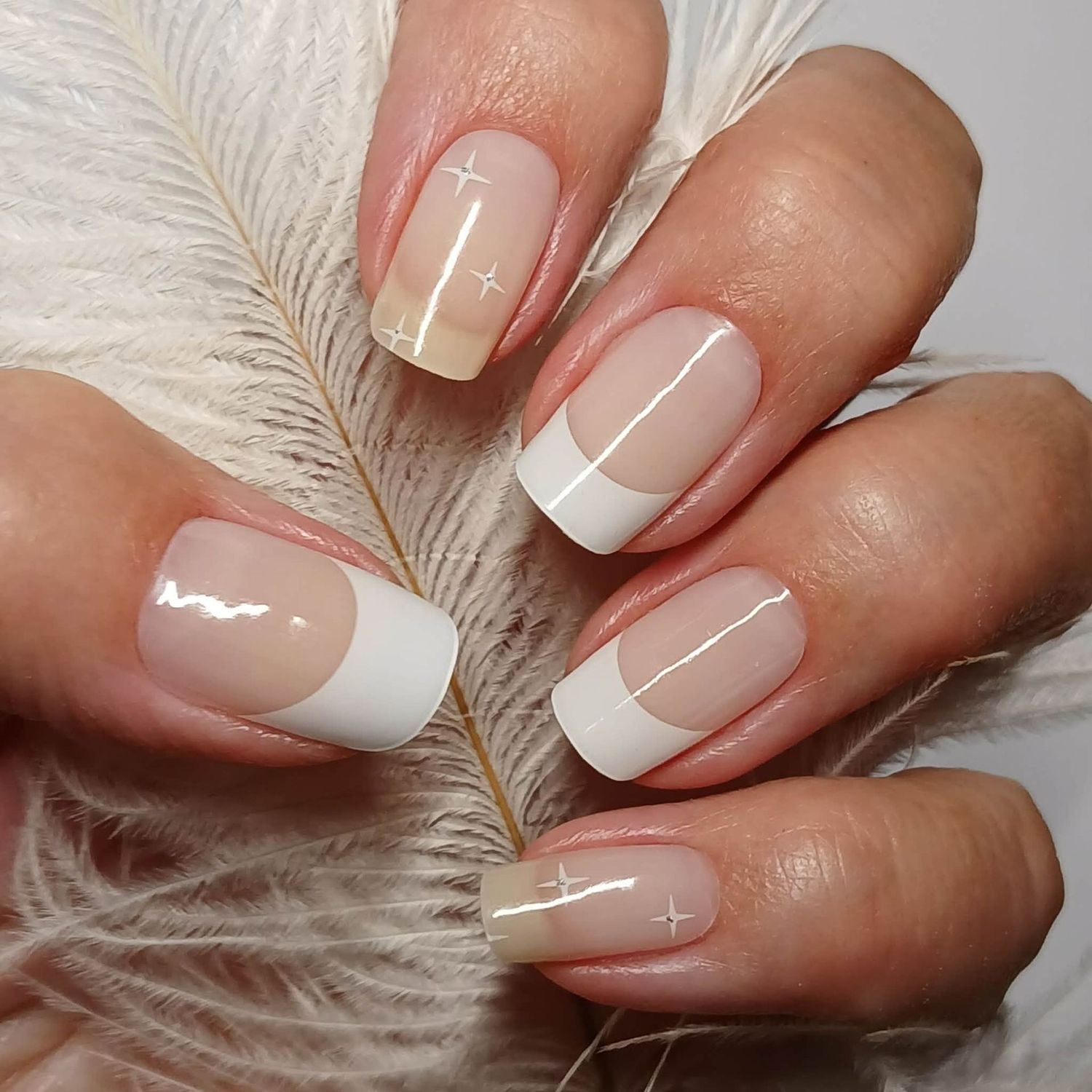 Étoile Couture, teils sehr semitransparente UV-Gel-Folie, 20er-Nagelfolie Magic Nail Wraps NG200074 Étoile Couture, teils sehr semitransparente UV-Gel-Folie, 20er-Nagelfolie Magic Nail Wraps NG200074