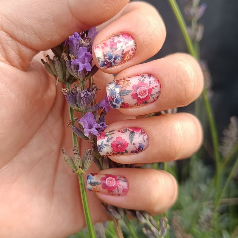 Muse Fleur, Overlay, 16er-Nagelfolie Magic Nail Wraps Exklusivdesign Muse Fleur, Overlay, 16er-Nagelfolie Magic Nail Wraps Exklusivdesign