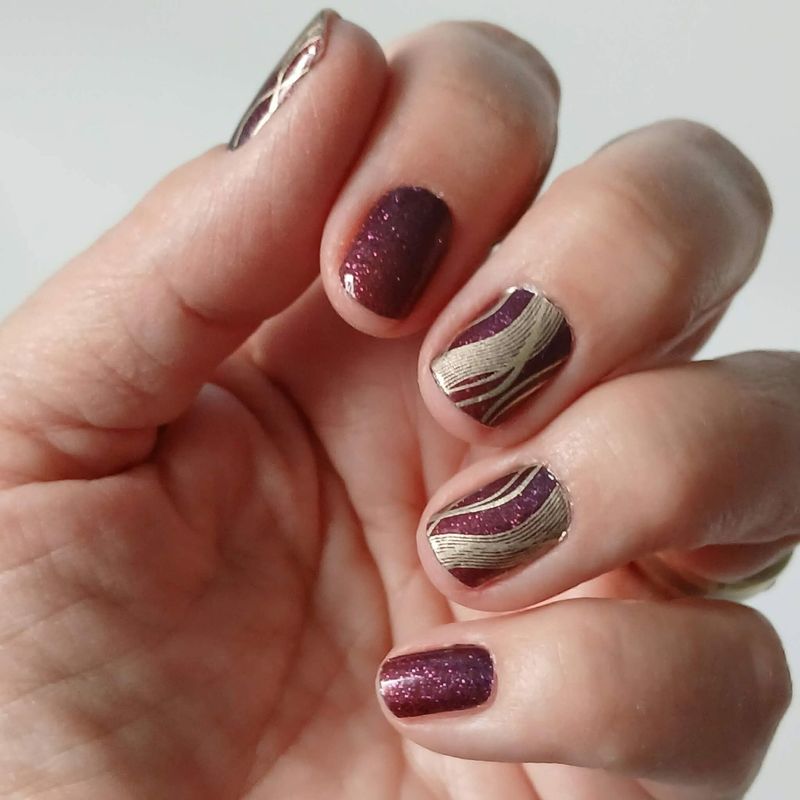 Goldstrahl, Overlay, 16er-Nagelfolie Magic Nail Wraps Exklusivdesign Goldstrahl, Overlay, 16er-Nagelfolie Magic Nail Wraps Exklusivdesign