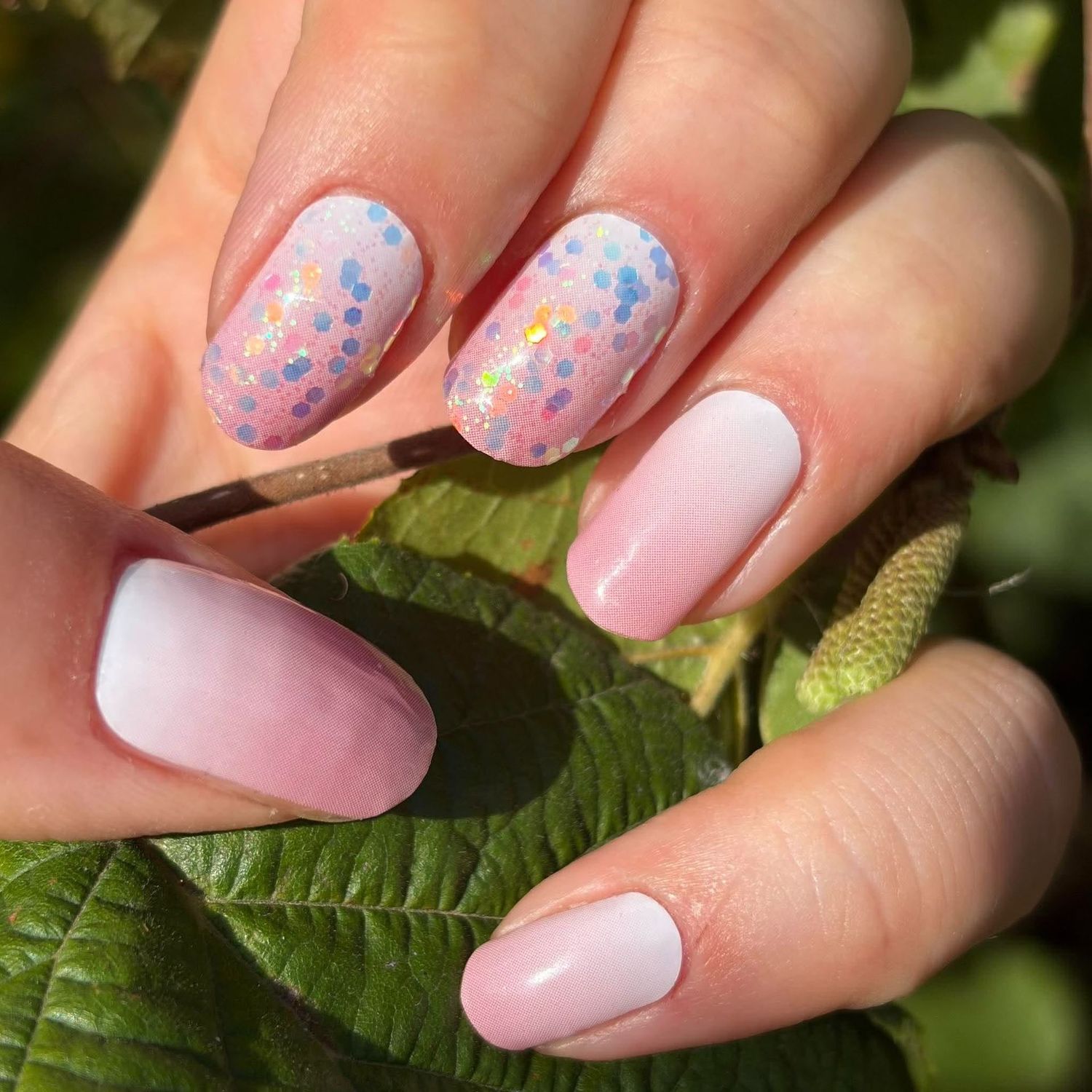 Konfetti Kiss, 16-er Nagelfolie Magic Nail Wraps
