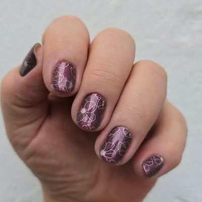 Silent Flowers, Overlay, 16er-Nagelfolie Magic Nail Wraps Exklusivdesign Silent Flowers, Overlay, 16er-Nagelfolie Magic Nail Wraps Exklusivdesign