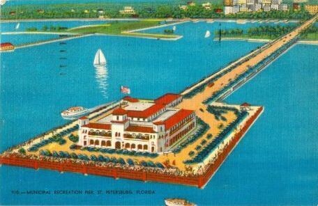 1950s Linen Postcard: 910 - Municipal Recreation Pier, St. Petersburg, Florida
