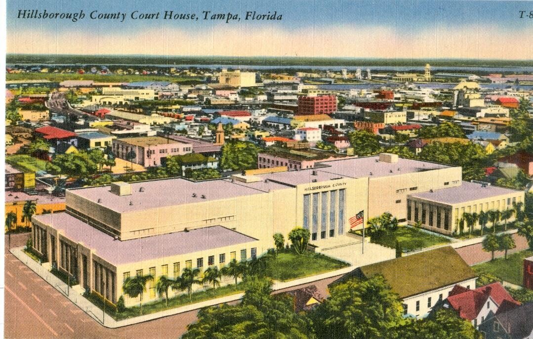 1940s LINEN postcard - Hillsborough County Court House, Tampa, Florida T-88