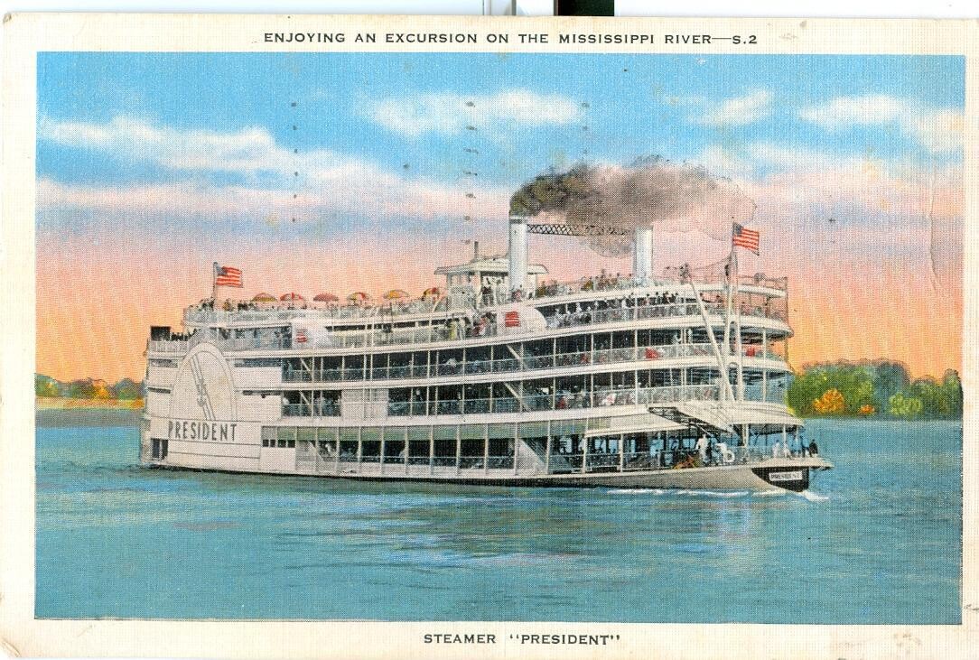 1938 LINEN postcard - Steamer President, Enjoying an Excursion Mississippi River