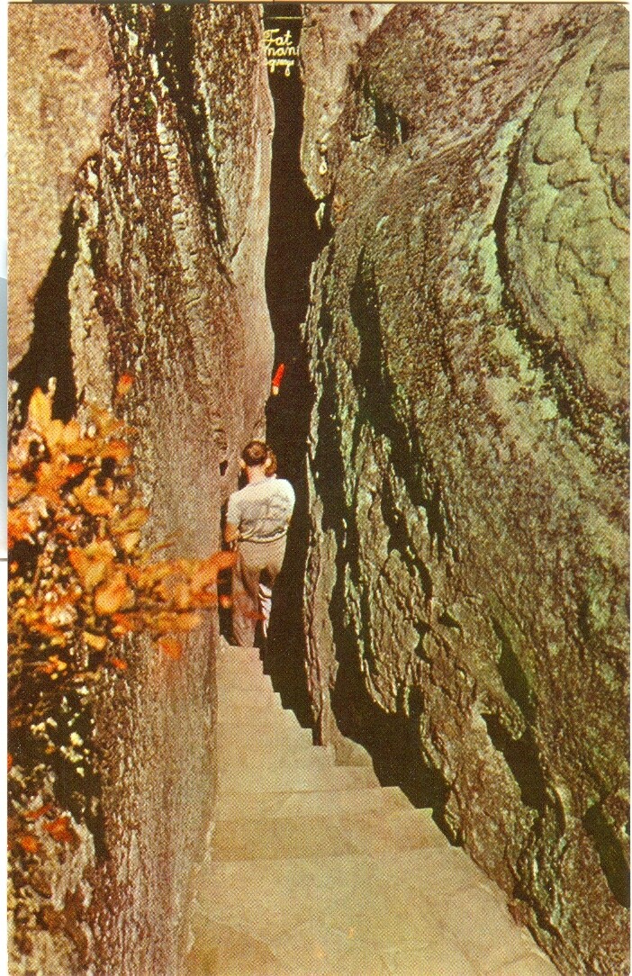 1954 Chrome: Fat Man&#39;s Squeeze, Rock City Gardens
