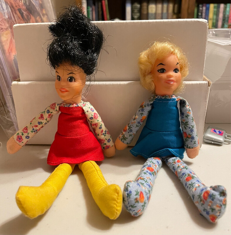 Veronica &amp; Sabrina Dolls - Archie Comics &amp; Mattel 1977