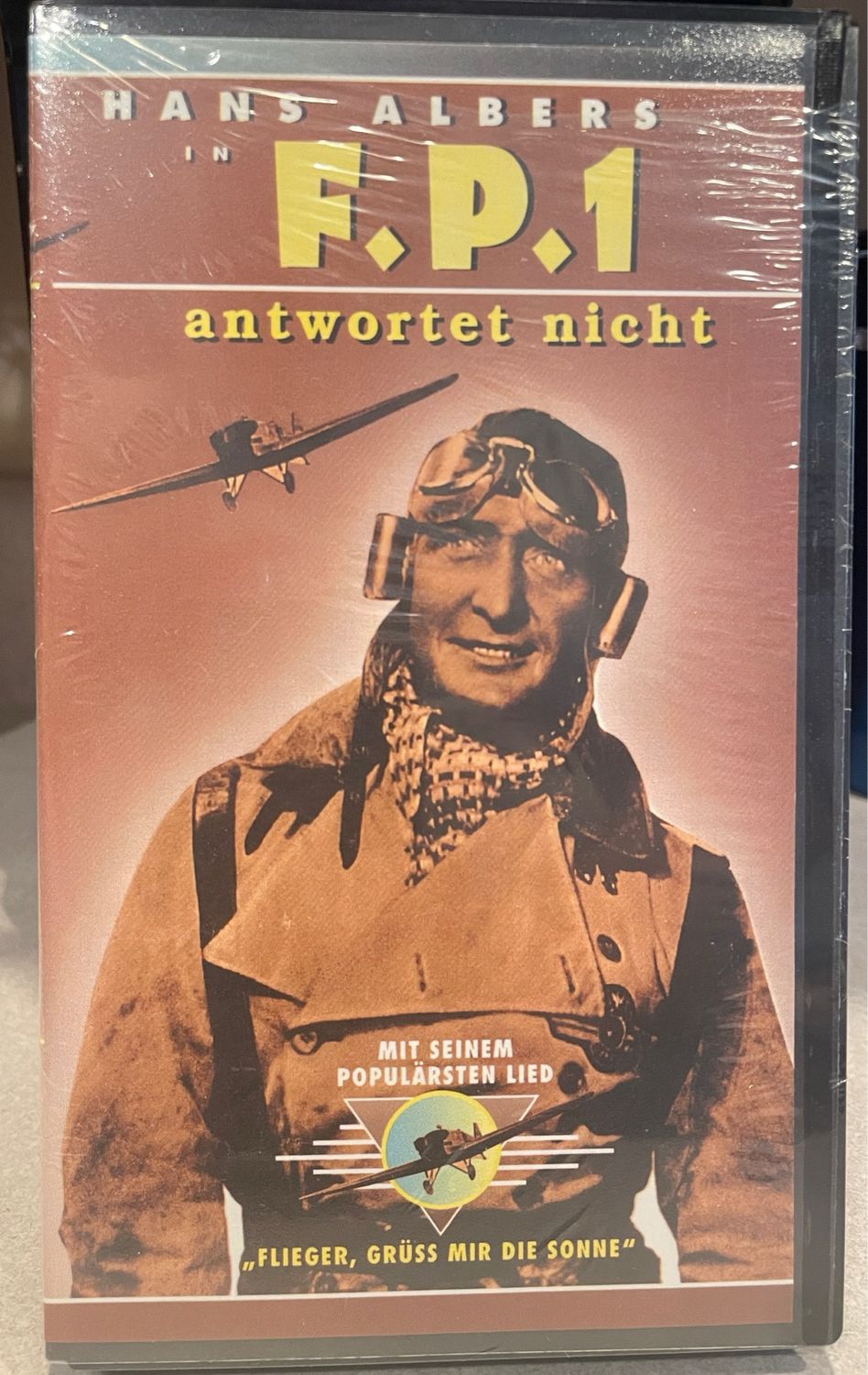 F.P.1 antwortet nicht (F.P.1 Doesn&#39;t Answer) 1932 - NTSC VHS