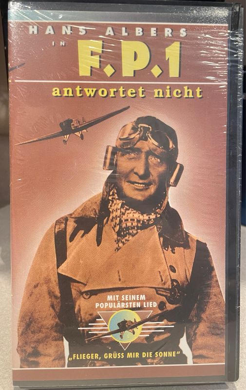 F.P.1 antwortet nicht (F.P.1 Doesn&#39;t Answer) 1932 - NTSC VHS