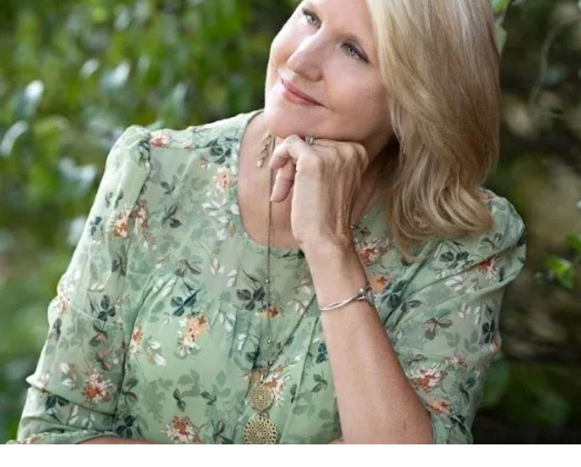 Event - VIP ONLY - Thurs. 10/2/25 - Mansfield, MA @ 7 pm - PRE-APPROVAL REQUIRED - Intimate Medium Event with Lauren Robbins, Seen on TV