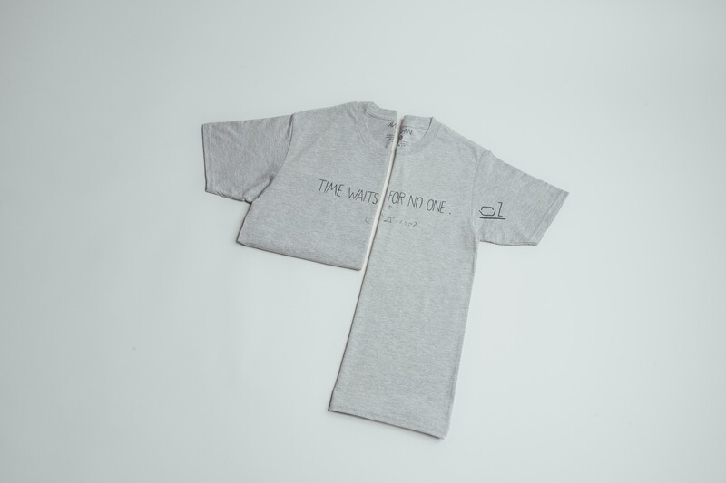 T-shirt - Time waits for no one