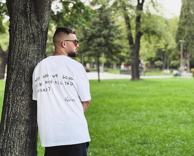 FLÂNER &quot;Future&quot; T-shirt