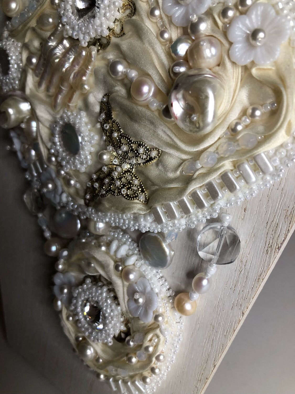 Crystals And Pearls Ivory Shibori Ribbon Necklace