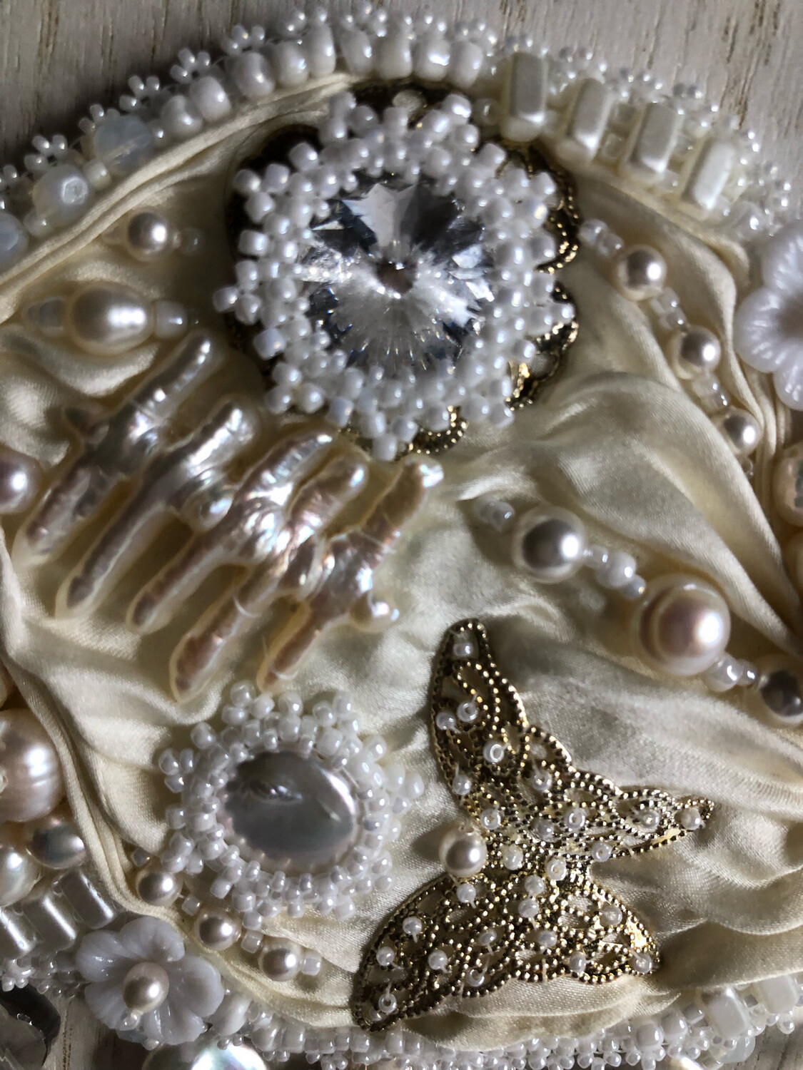 Crystals And Pearls Ivory Shibori Ribbon Necklace