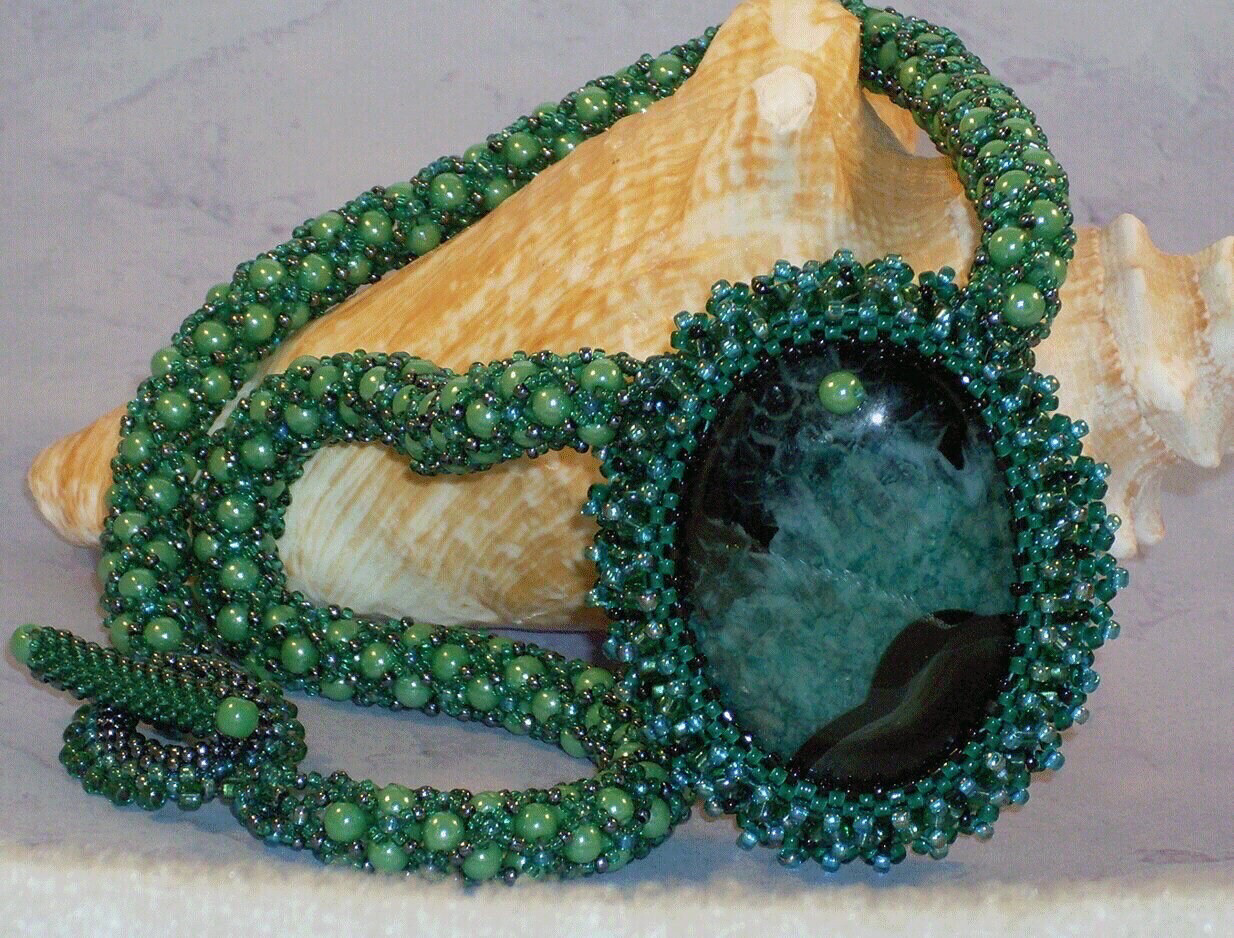 Casual Green Agate Druzy Geode Bead Embroidery Pendant