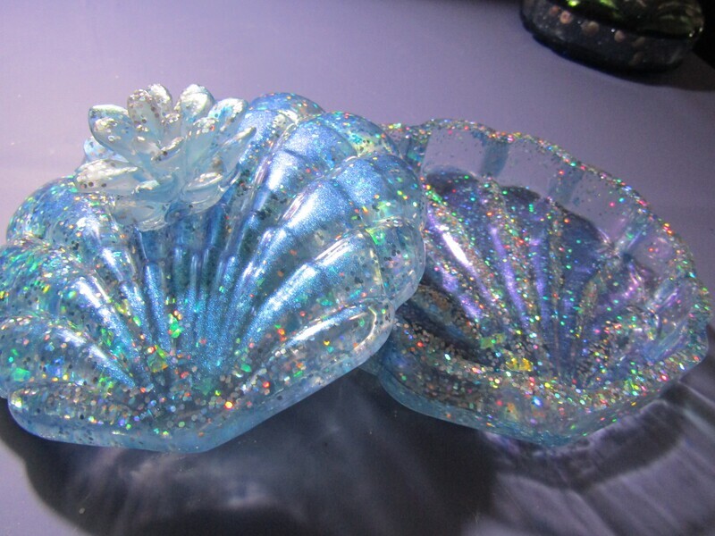 Blue Holographic Glitter Clam Shell Trinket Box