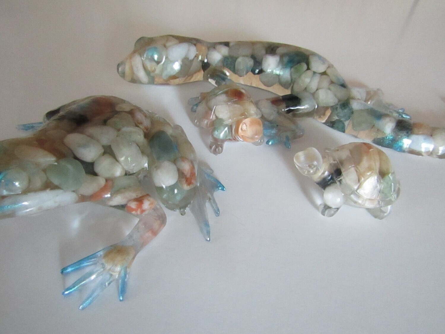 Rocky Frog, Rocky Lizard  with two turtles standing guard