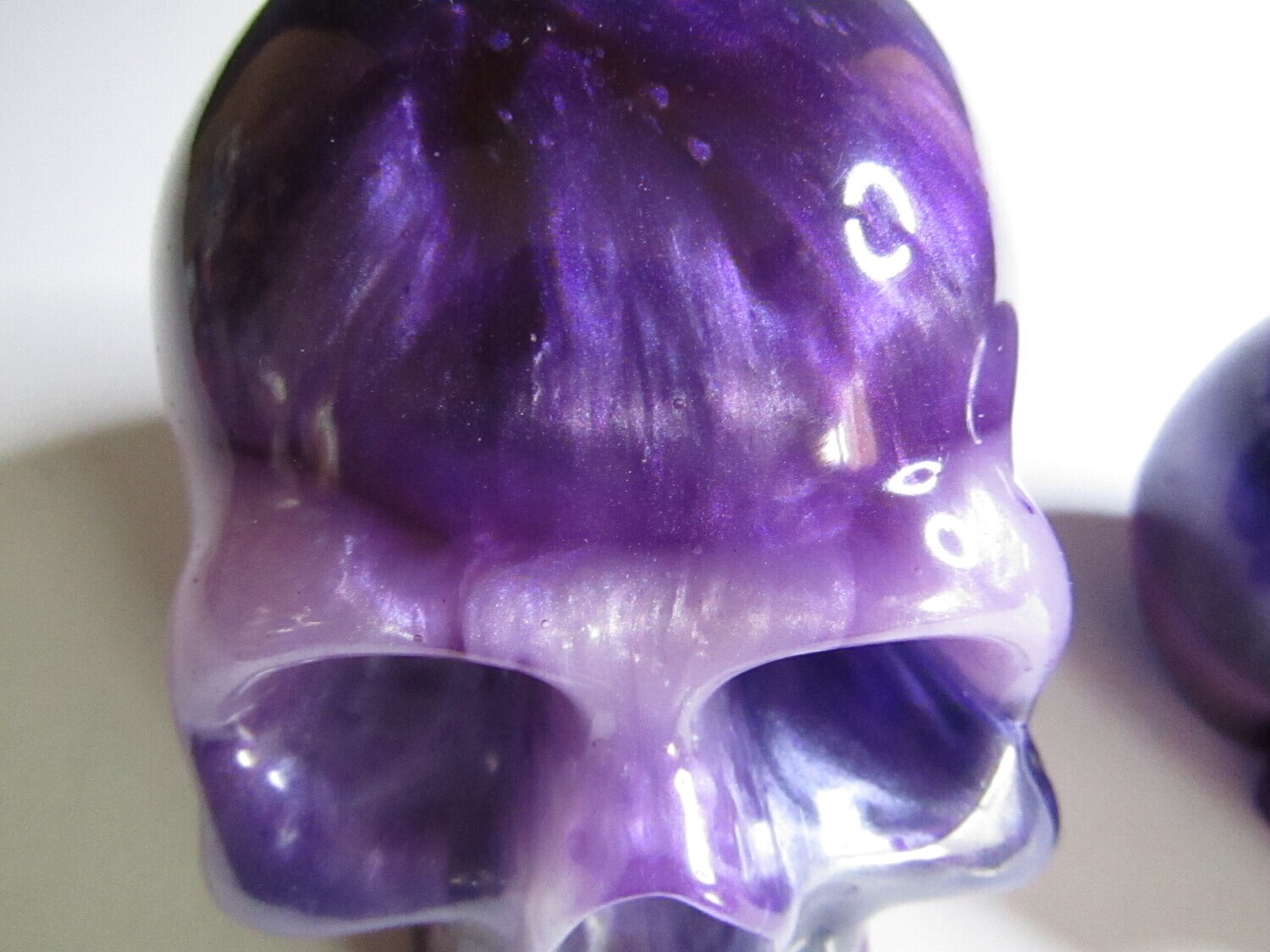 Purple and white Sculls