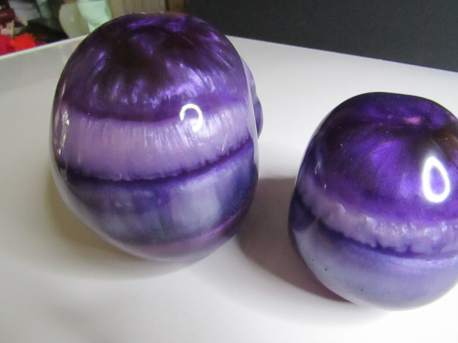 Purple and white Sculls