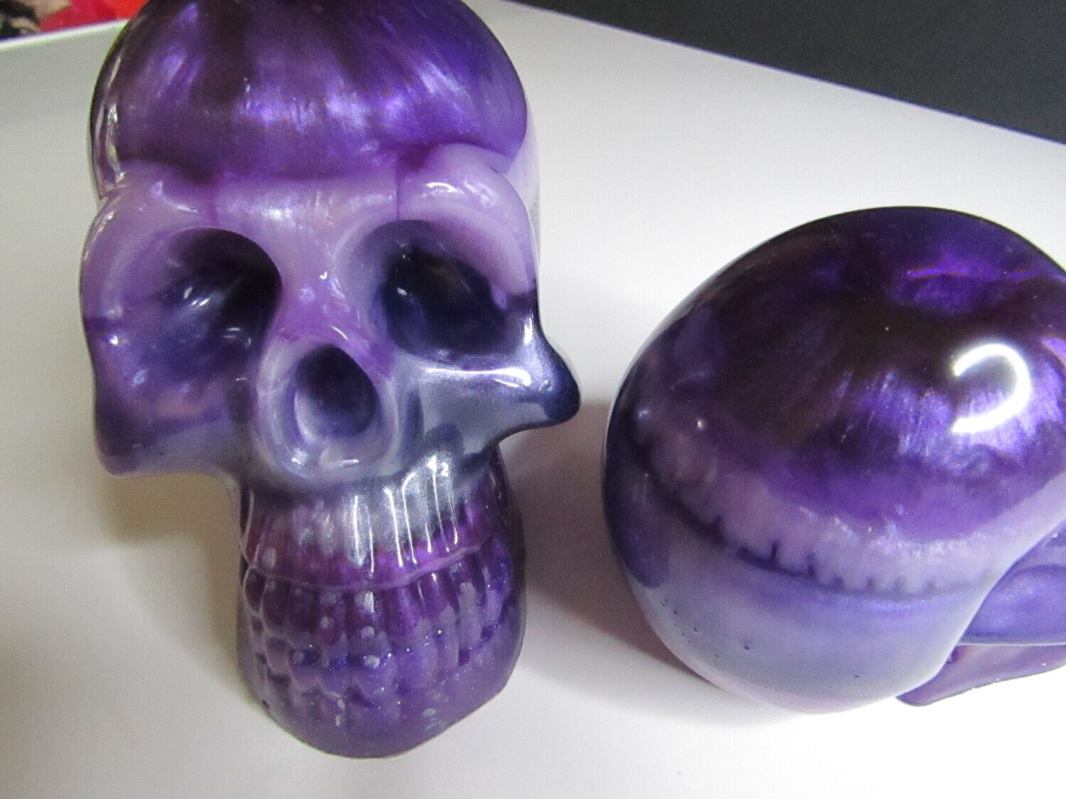 Purple and white Sculls