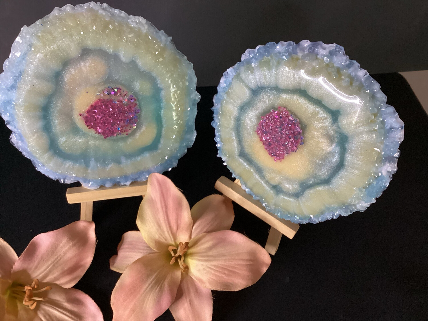 Soft Green Circles With A Soft Of Yellow Coasters