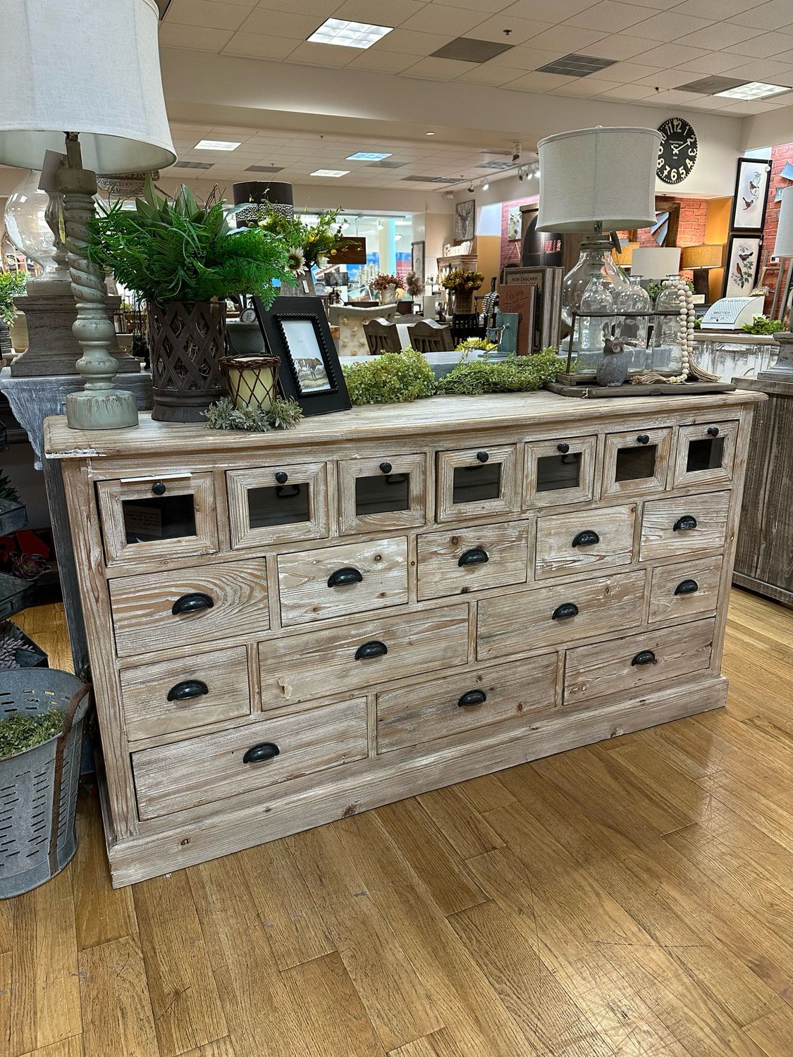 Grace 19 Drawer Console
