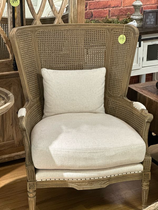 Amelia Chair