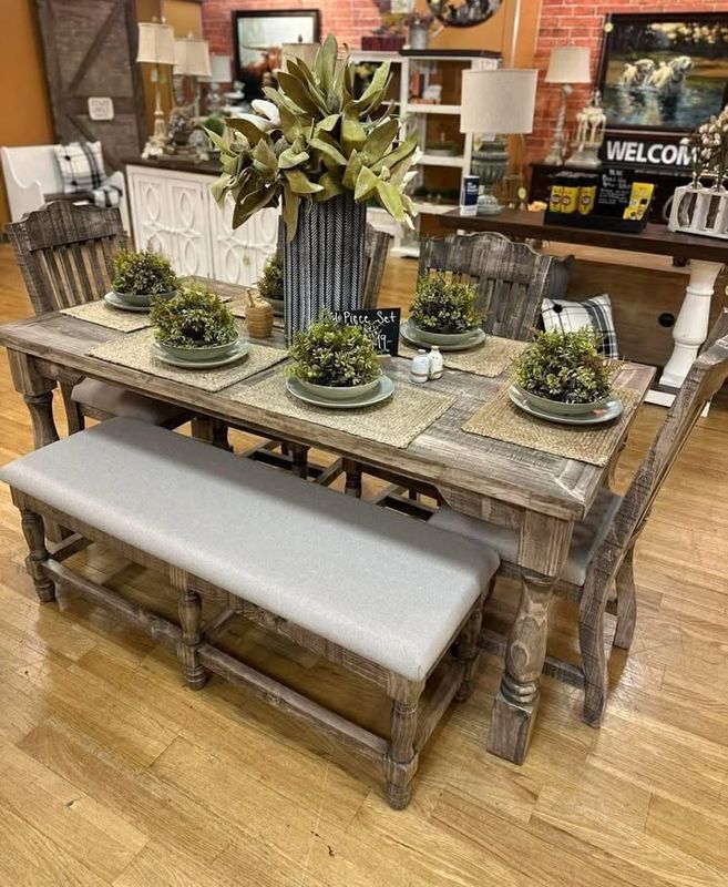 Martha Sandstone 6' Table Set