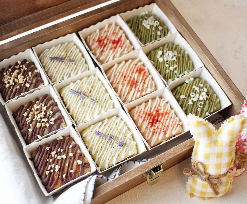 Dozen Mini Teacakes