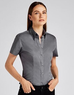 Woman&#39;s Tailored Fit Corporate Oxford Short Sleeve Shirt