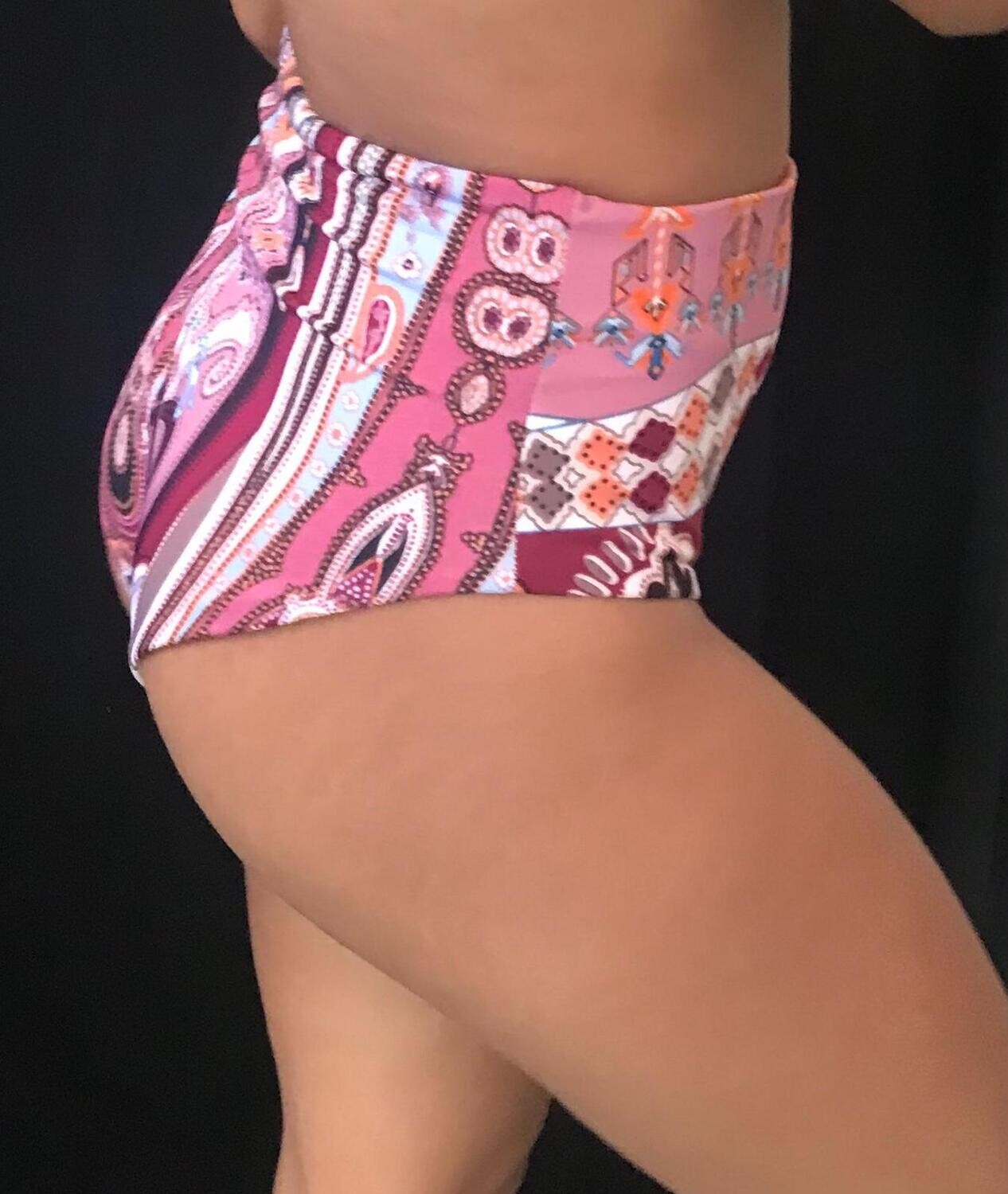 BIKINI BOTTOM