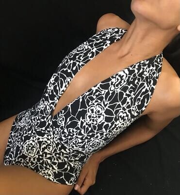 ONE PIECE SWIM SUITS