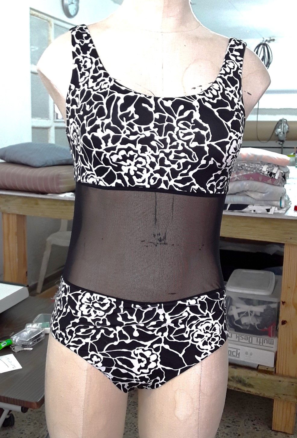 ONE PIECE SWIMSUIT