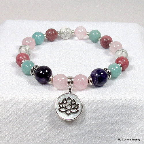 LOVE - Mala Bracelet (medium)