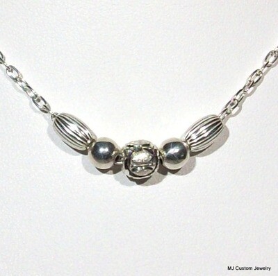 Simply Silver - Laser-cut & Ribbed Melons Necklace
