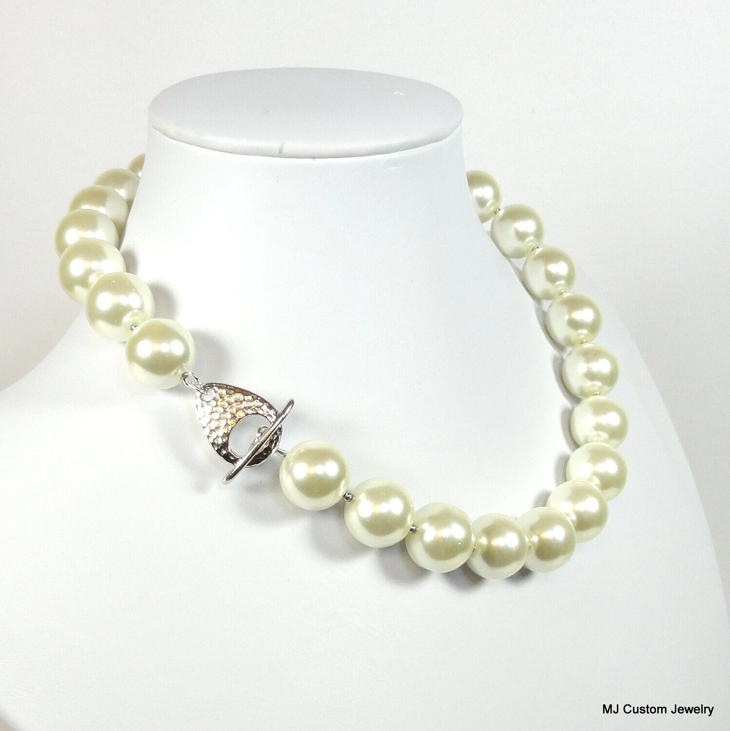 Jumbo Cream Pearl & Hammered Silver Toggle Necklace