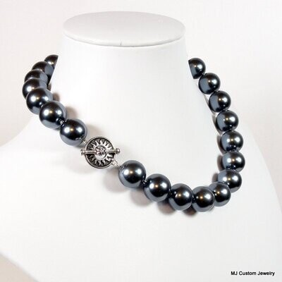 Jumbo Gunmetal Pearl & Silver Del Sol Toggle Necklace