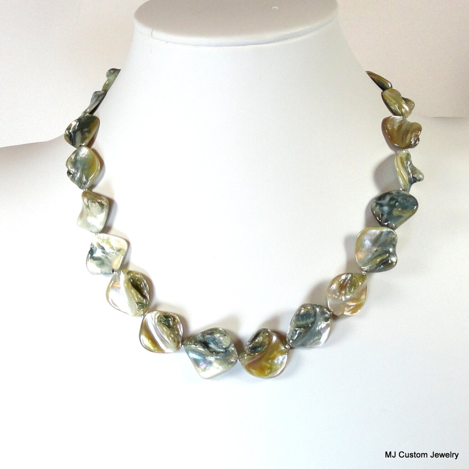 Teal MOP Shell Irregular Diamonds Necklace