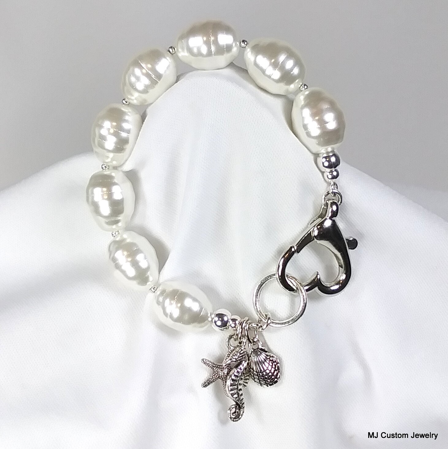 White Baroque Shell Pearl & Jumbo Heart Clasp Bracelet