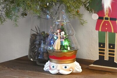 BOLAS DE NAVIDAD Y FIGURAS ILUMINADAS