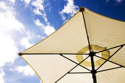 PARASOLES