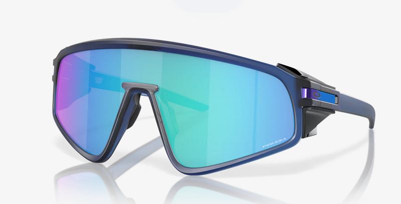 OAKLEY OO9404 06 LATCH PANEL matte trans navy / prizm sapphire occhiali OAKLEY OO9404 06 LATCH PANEL matte trans navy / prizm sapphire occhiali
