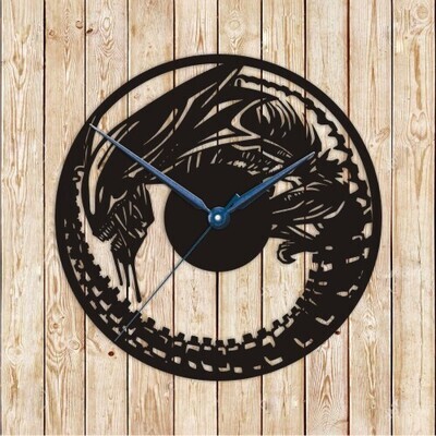 Alien Larva Clock Vector Cutting File