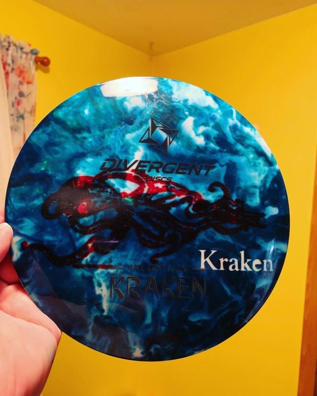 Divergent discs "Kraken"
Max grip glow 166-69g. Free Shipping!