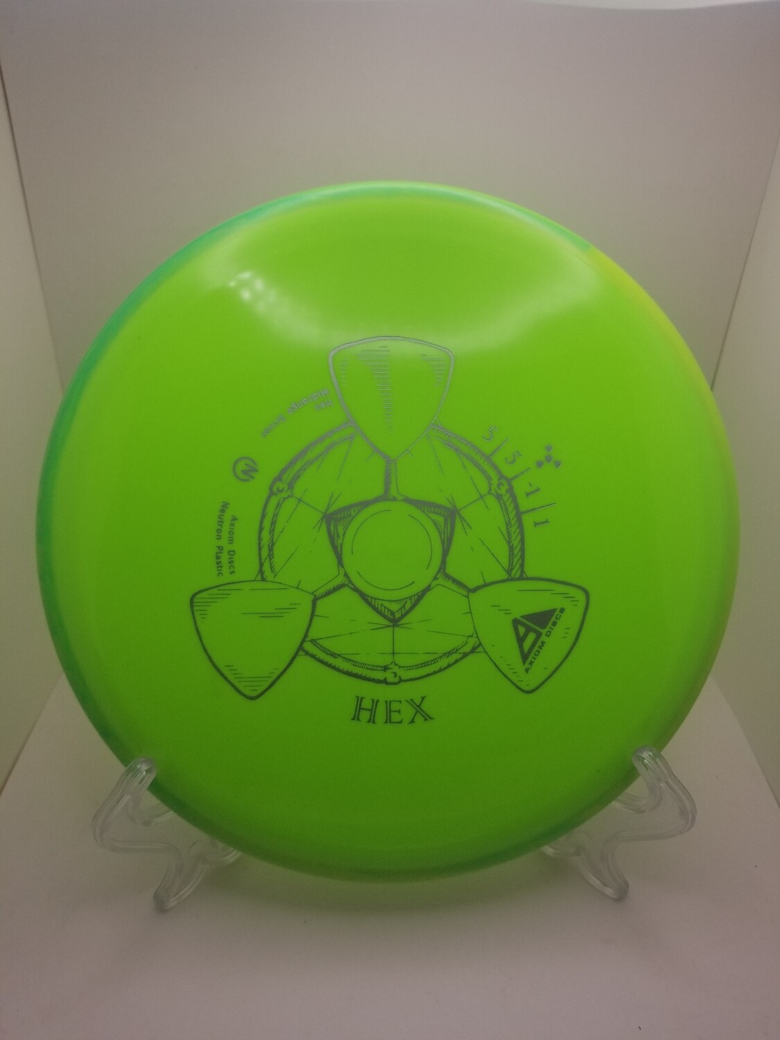 Axiom Discs Hex Neutron Dayglow Green with Swirly lime green Rim 171g