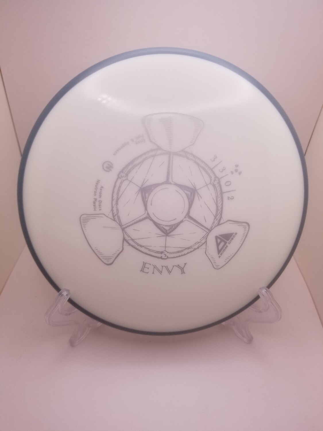 Axiom Discs Envy White Stamped with Grey Rim Neutron Envy 171g.